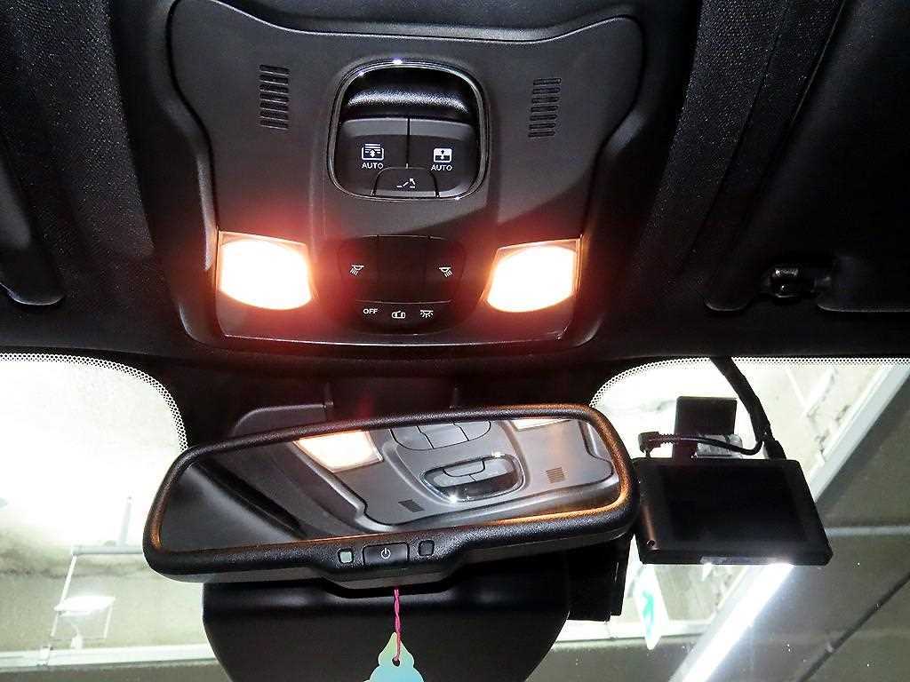 Jeep Renegade 2021 Gris - Importación desde Corea - HF Imports Iquique - Foto 16