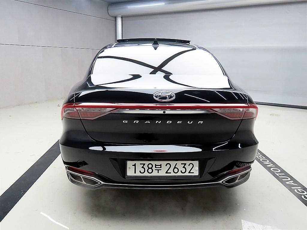 HYUNDAI Grandeur - Vista 3
