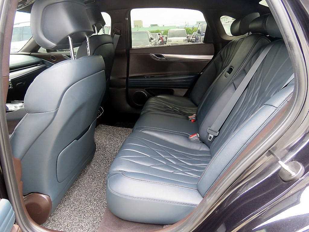Genesis G80 - Vista 7