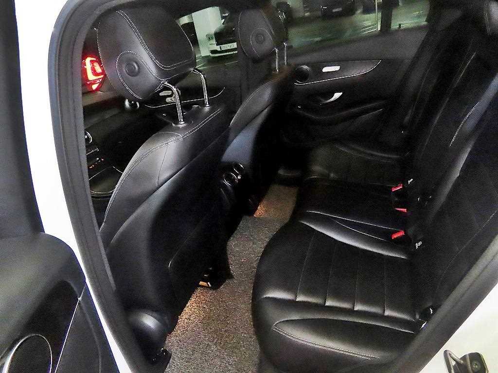 Mercedes Benz GLC Class - Vista 7