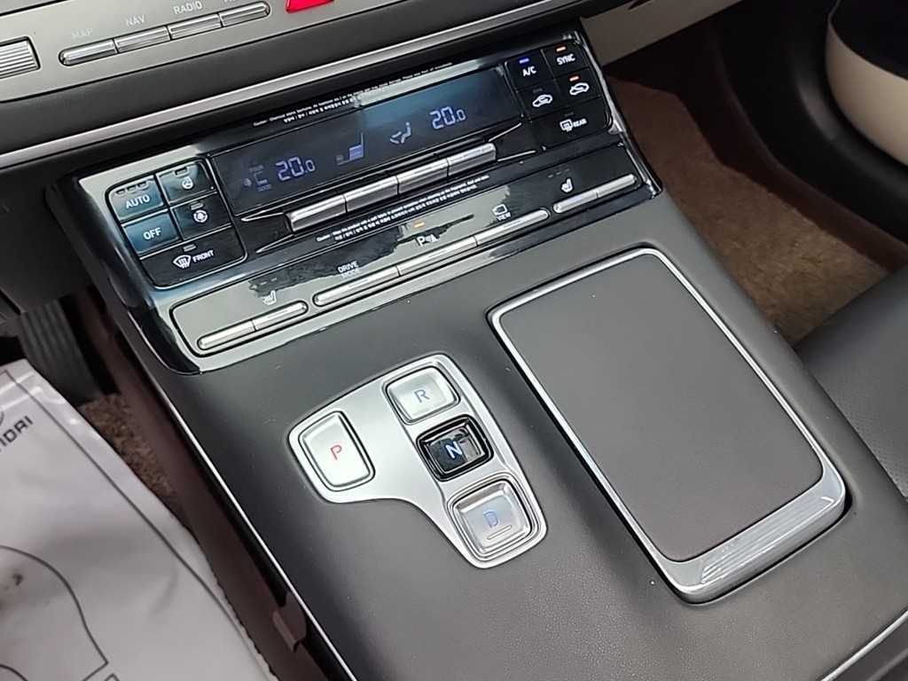 HYUNDAI Grandeur - Vista 8