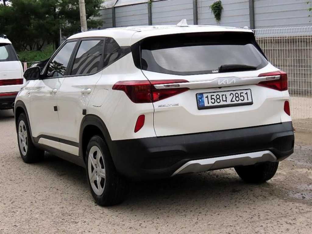 KIA Seltos - Vista 3