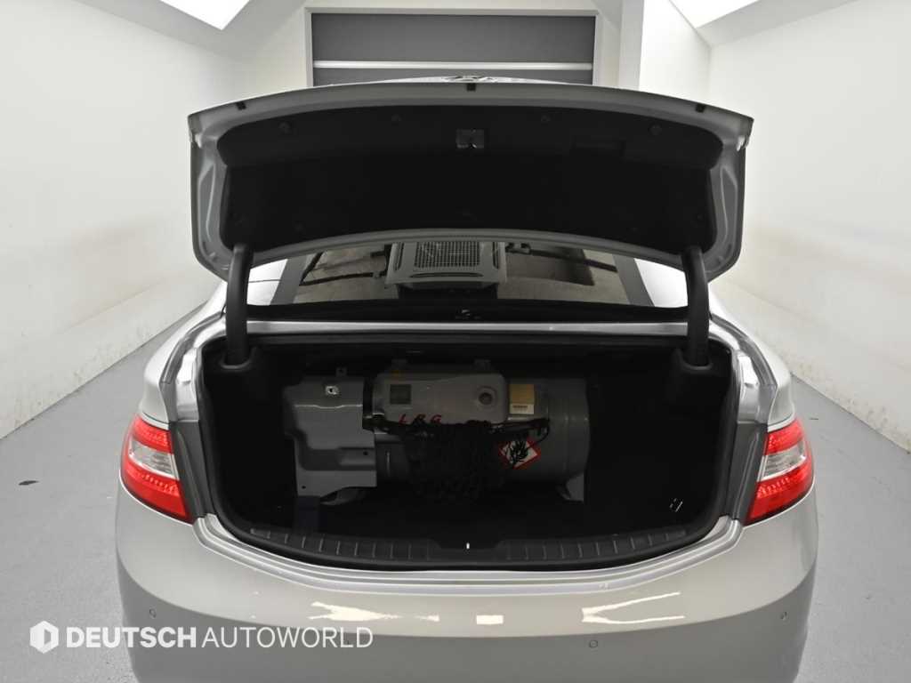 HYUNDAI Grandeur 2013 Gris - Importación desde Corea - HF Imports Iquique - Foto 19