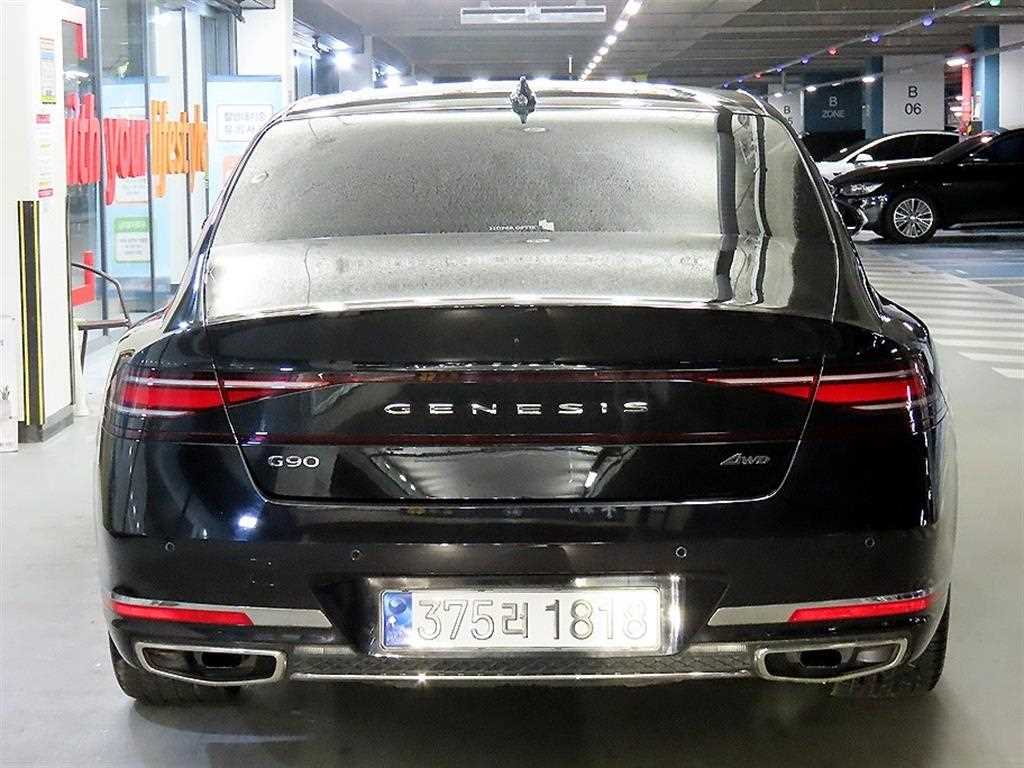 Genesis G90 - Vista 5