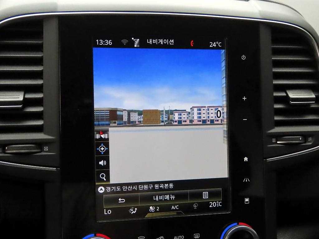 SAMSUNG QM6 - Vista 9