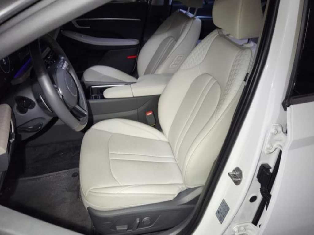 HYUNDAI Sonata - Vista 4