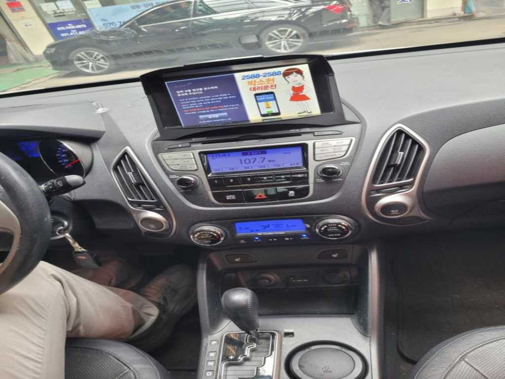 HYUNDAI Tucson - Vista 7