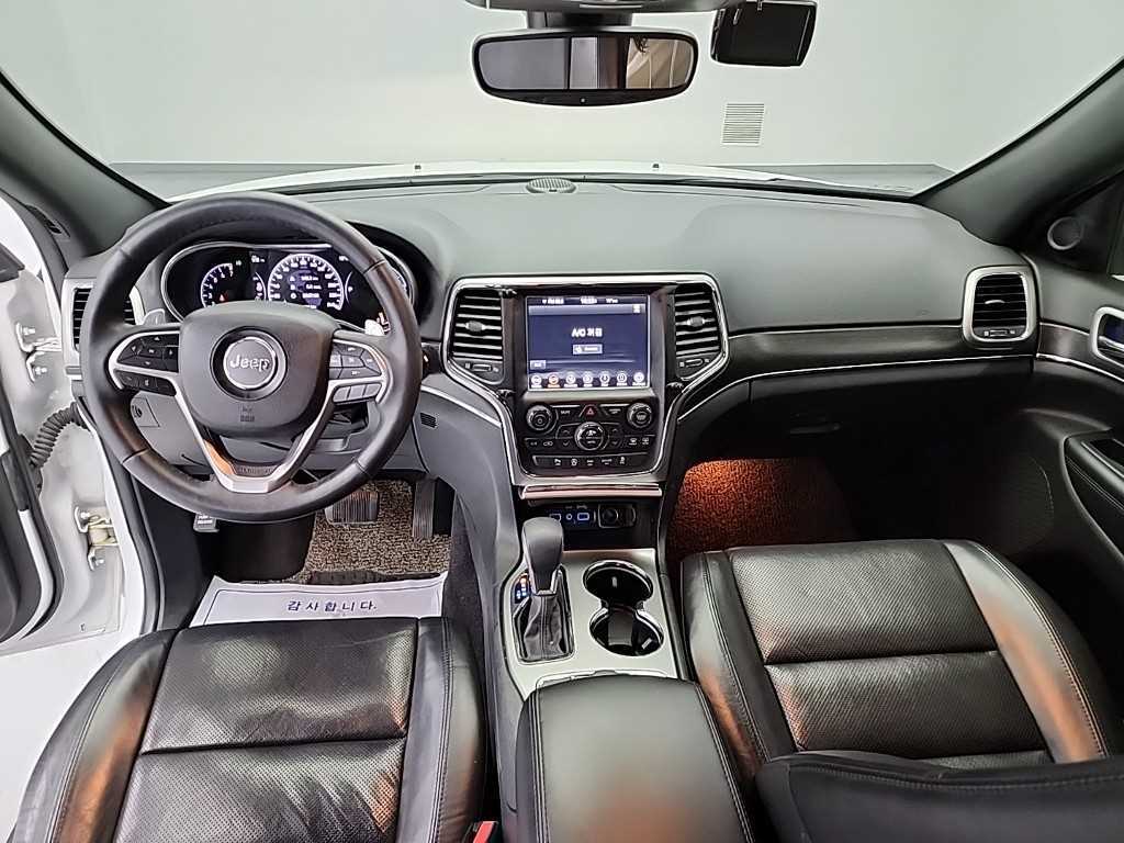 Jeep Cherokee - Vista 7