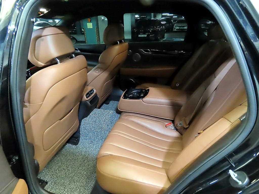 Genesis G80 - Vista 7