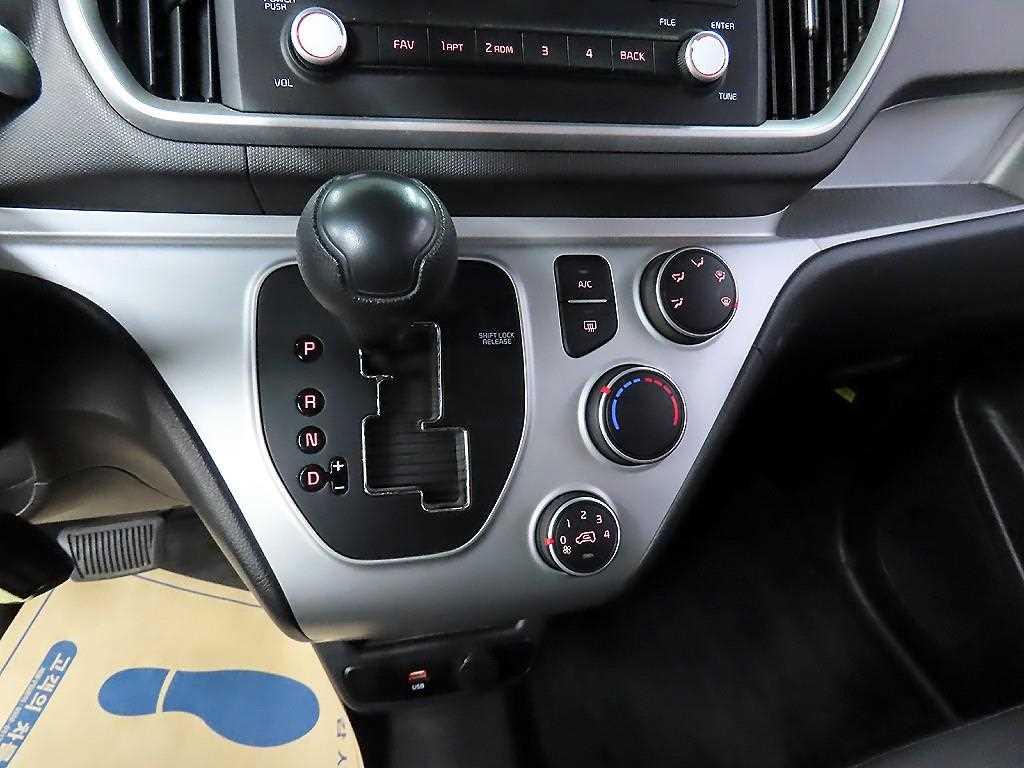KIA Ray - Vista 10