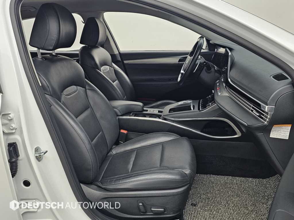 HYUNDAI Grandeur - Vista 10