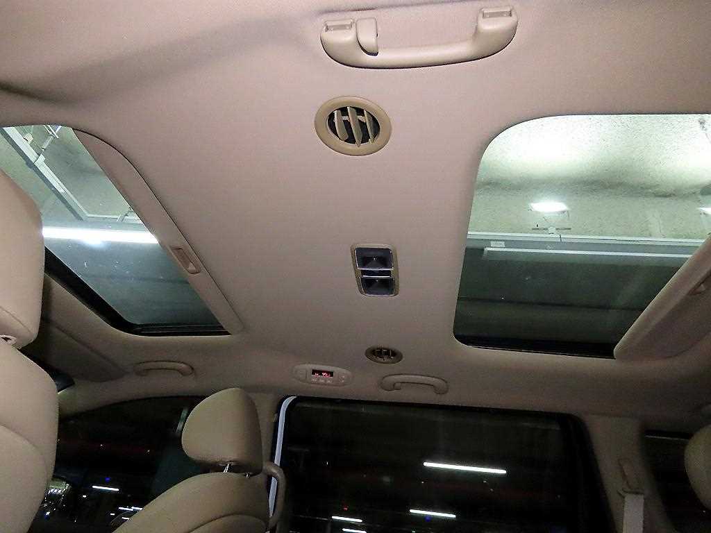 KIA Carnival 2019 the color of pearl - Importación desde Corea - HF Imports Iquique - Foto 15