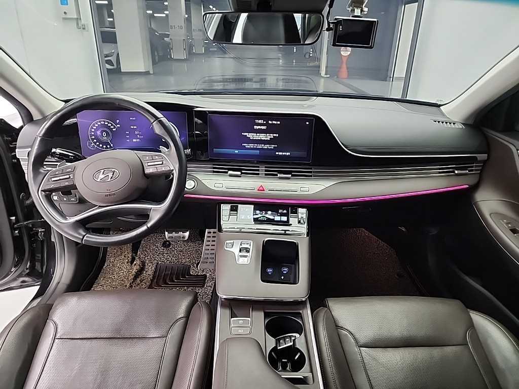HYUNDAI Grandeur - Vista 7