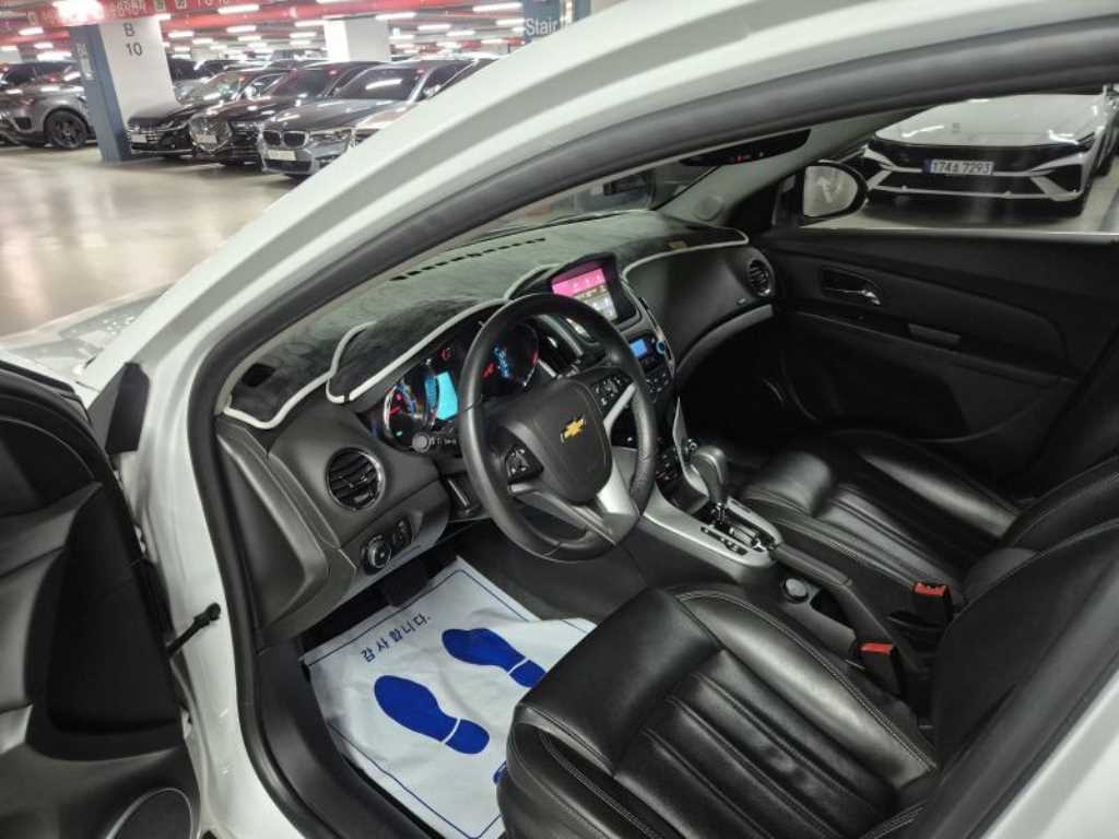 Chevrolet Cruise - Vista 6