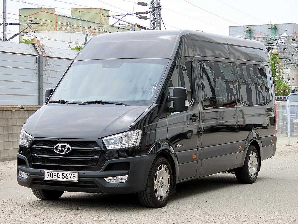 HYUNDAI Solati - Vista 2