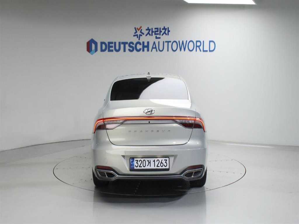 HYUNDAI Grandeur - Vista 4