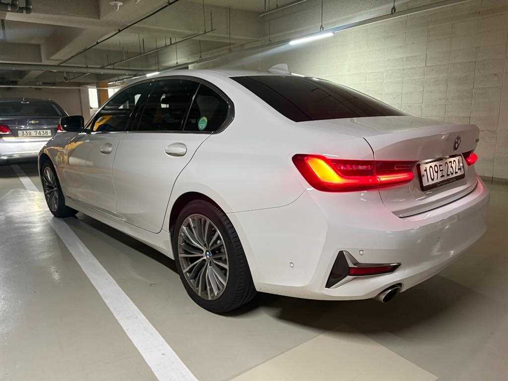 BMW 3 series - Vista 4