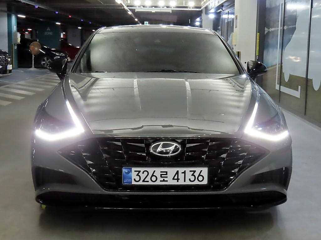 HYUNDAI Sonata - Vista 2