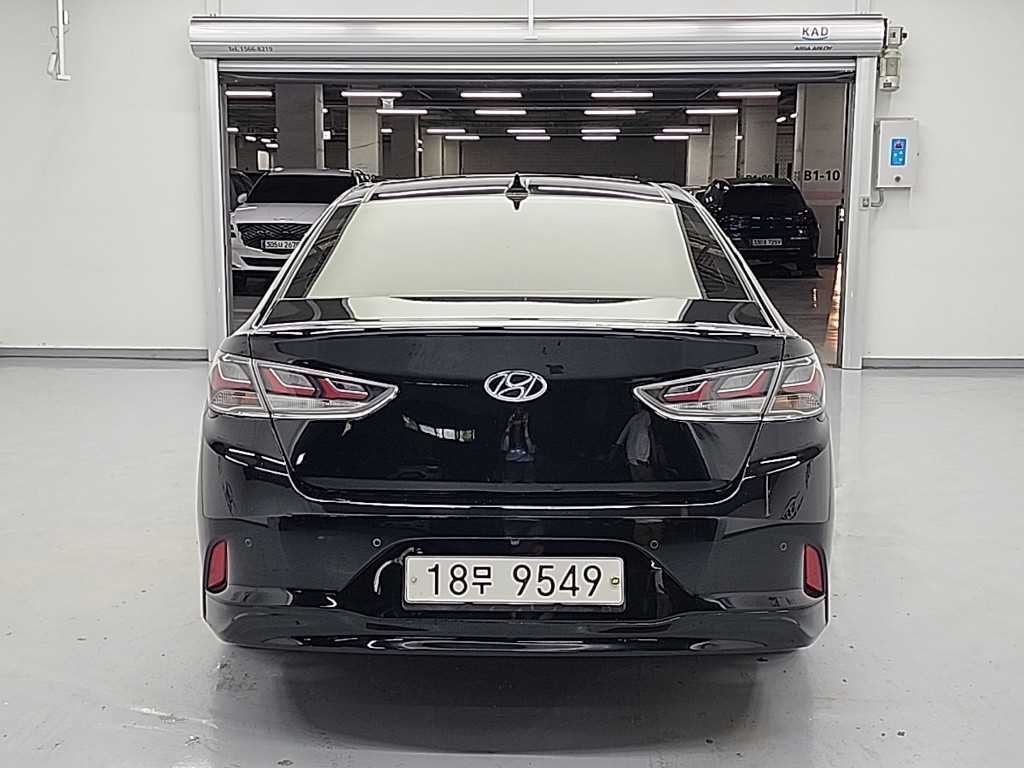 HYUNDAI Sonata - Vista 3