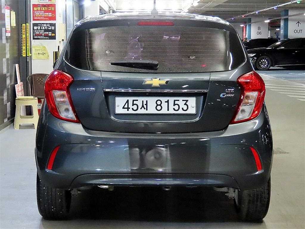 Chevrolet Spark - Vista 5