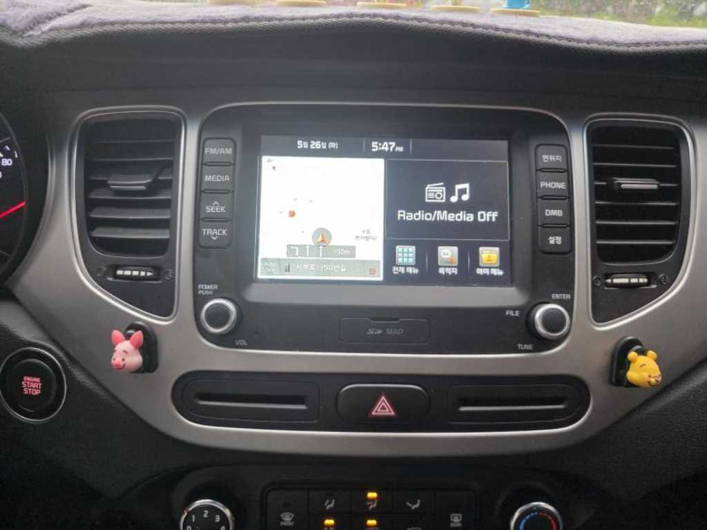 KIA Carens - Vista 6