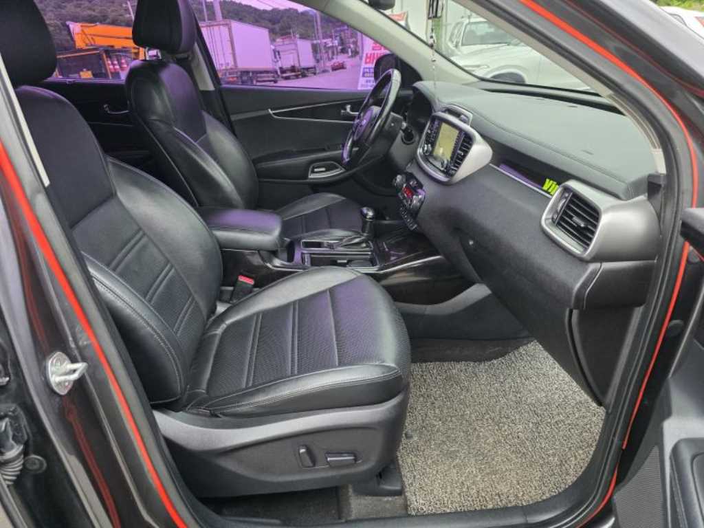 KIA Sorento - Vista 7