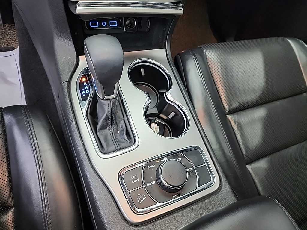 Jeep Cherokee - Vista 8