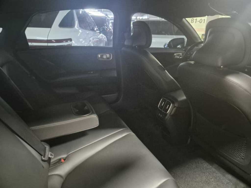 HYUNDAI Ioniq 6 - Vista 3