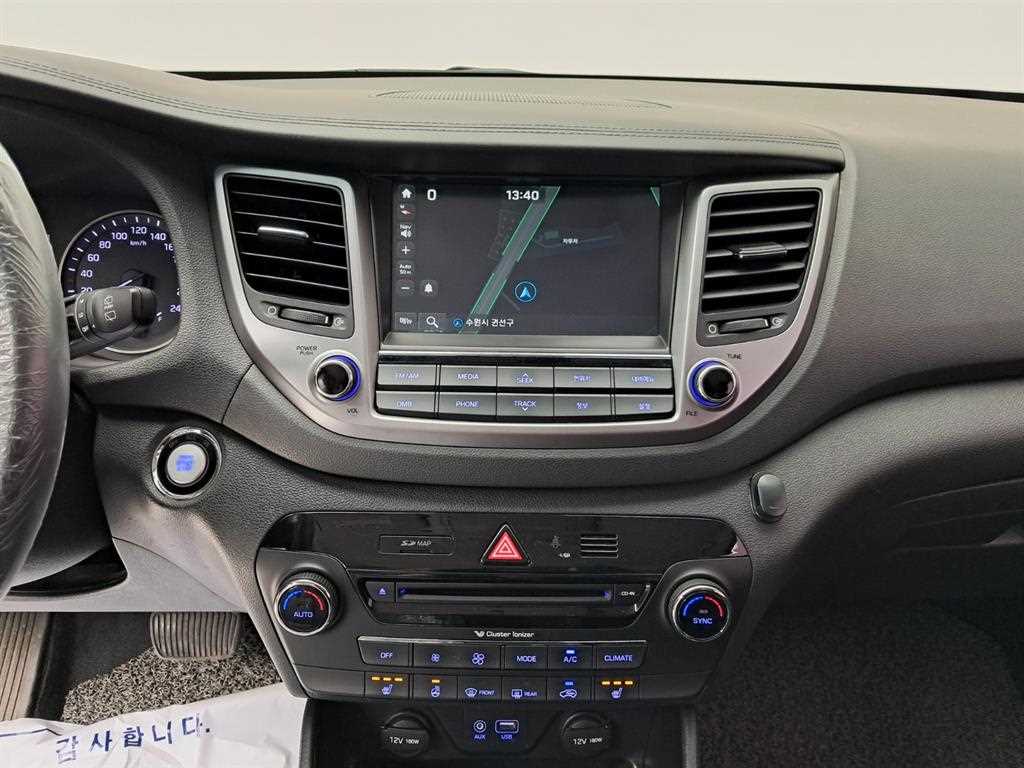 HYUNDAI Tucson - Vista 9