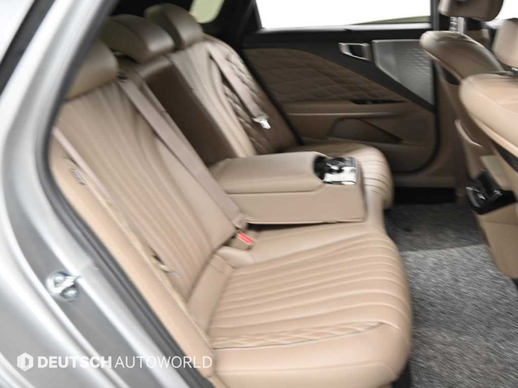 KIA K8 - Vista 12