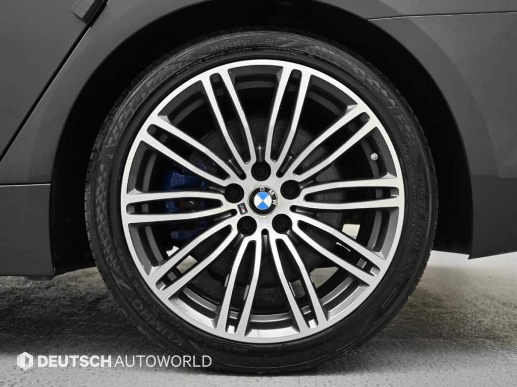 BMW 5 Series - Vista 5