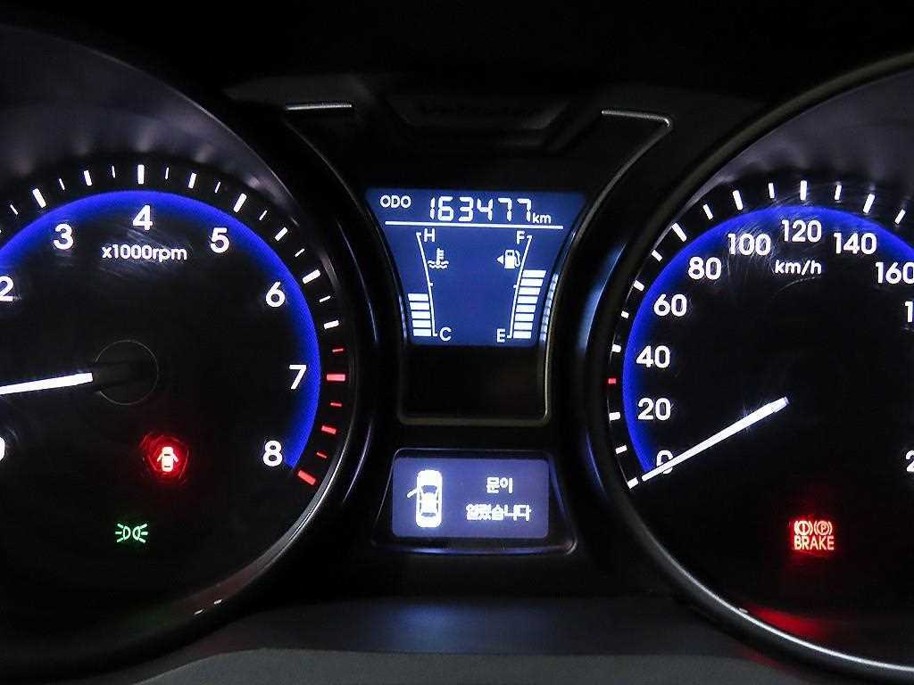 HYUNDAI Veloster - Vista 9