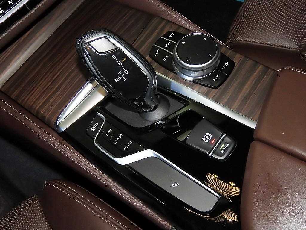BMW 5 Series - Vista 12