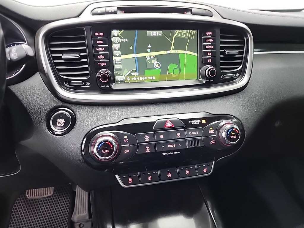 KIA Sorento - Vista 10