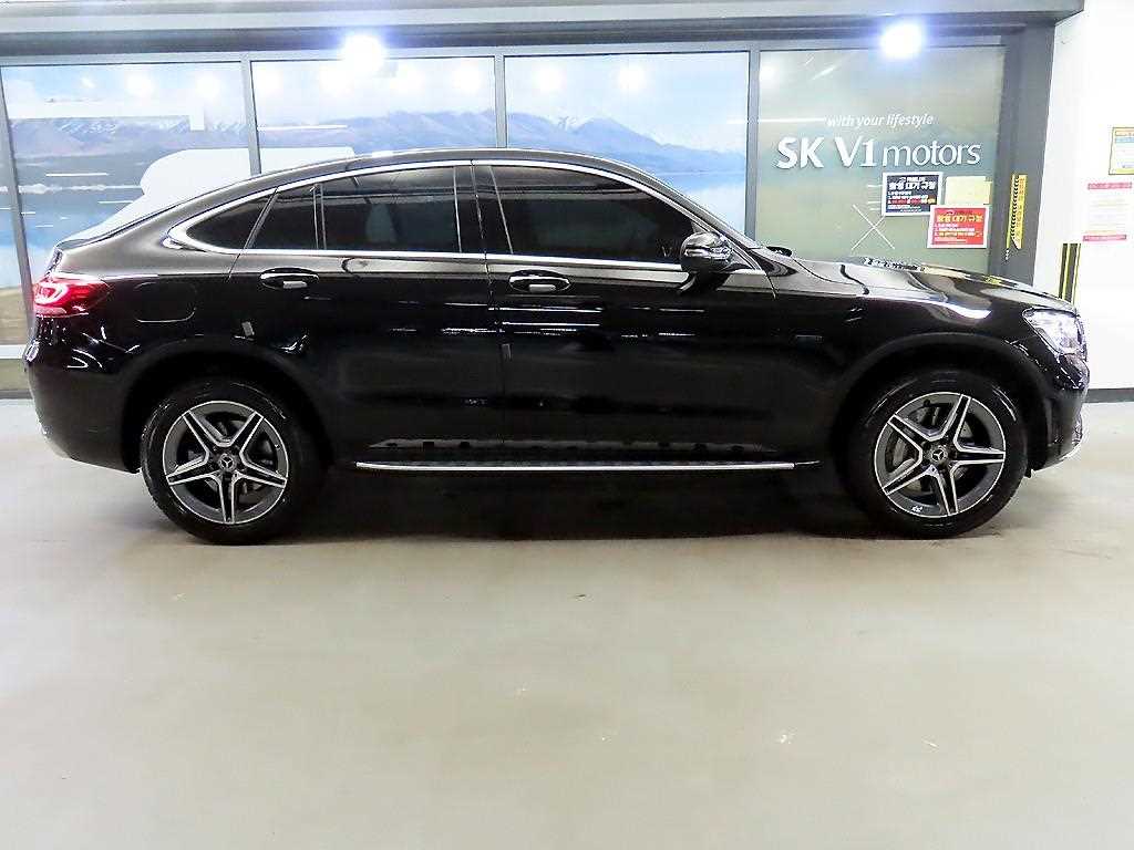 Mercedes Benz GLC Class - Vista 3
