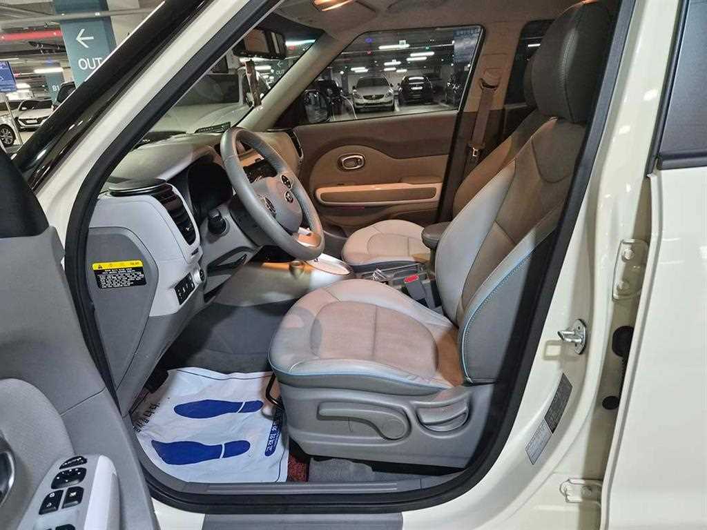 KIA Soul - Vista 6