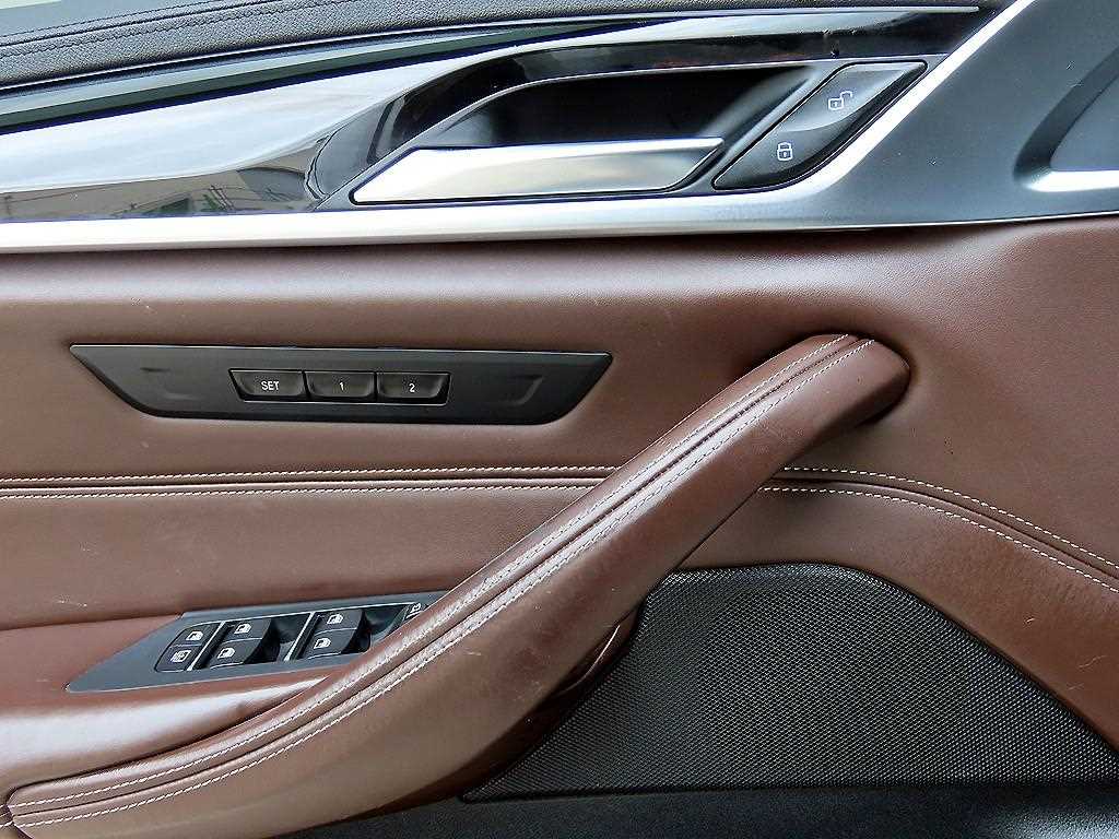 BMW 5 Series 2018 Blanco - Importación desde Corea - HF Imports Iquique - Foto 13