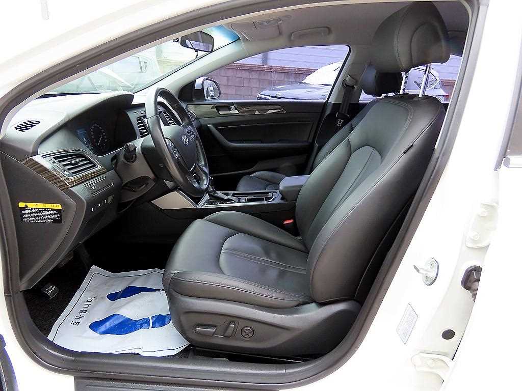 HYUNDAI Sonata - Vista 8