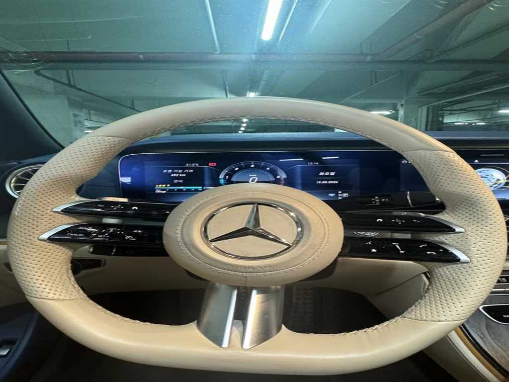 Mercedes Benz E class - Vista 6