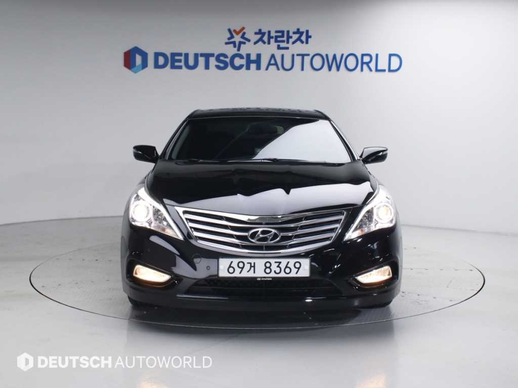 HYUNDAI Grandeur - Vista 3