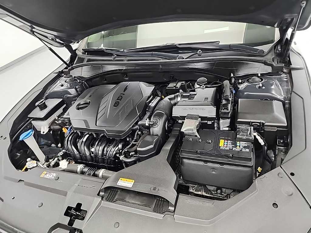 HYUNDAI Grandeur - Vista 5