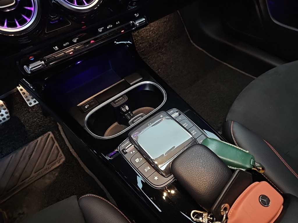 Mercedes Benz CLA Class - Vista 10