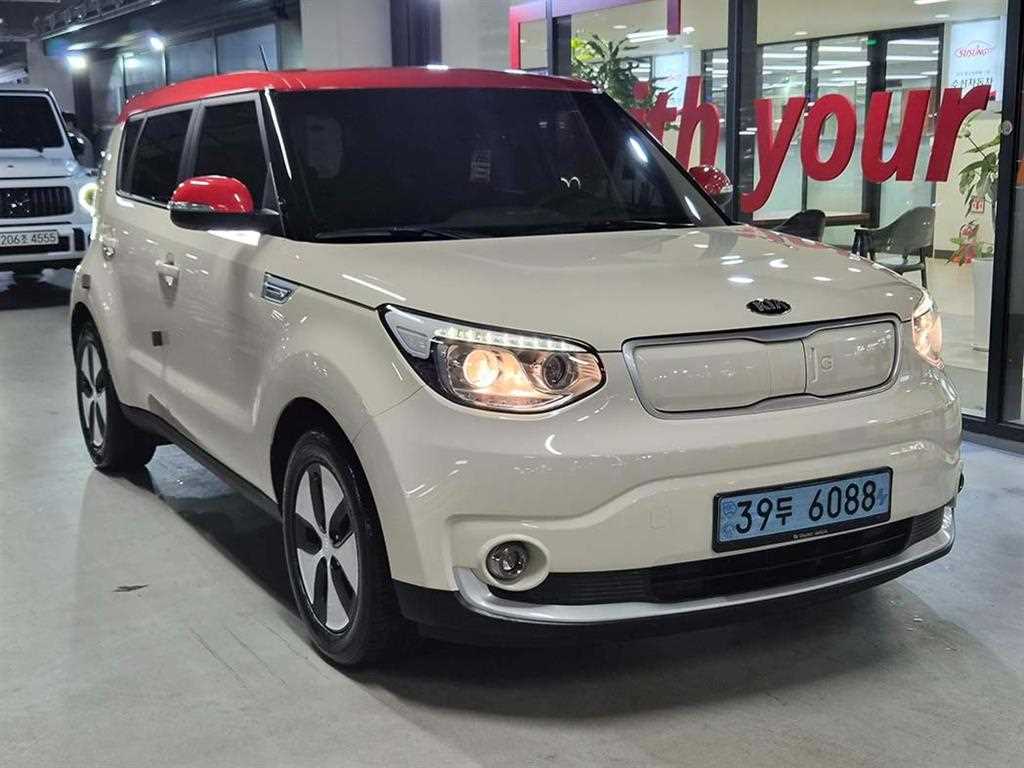 KIA Soul 2018 Blanco - Importación desde Corea - HF Imports Iquique - Foto 1