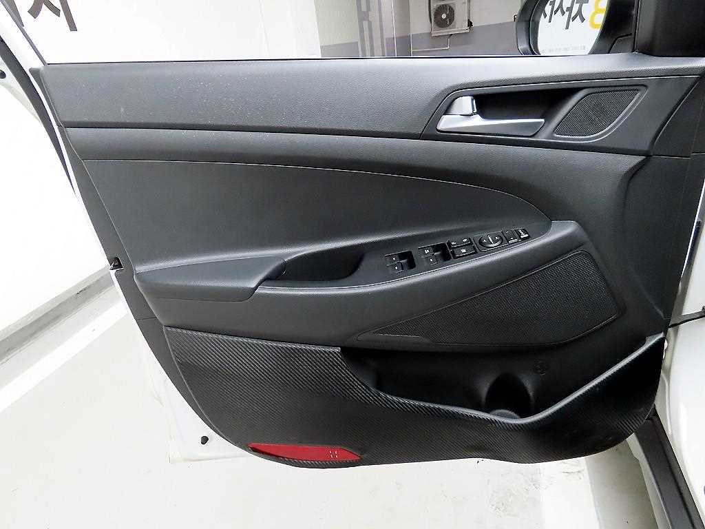 HYUNDAI Tucson - Vista 11
