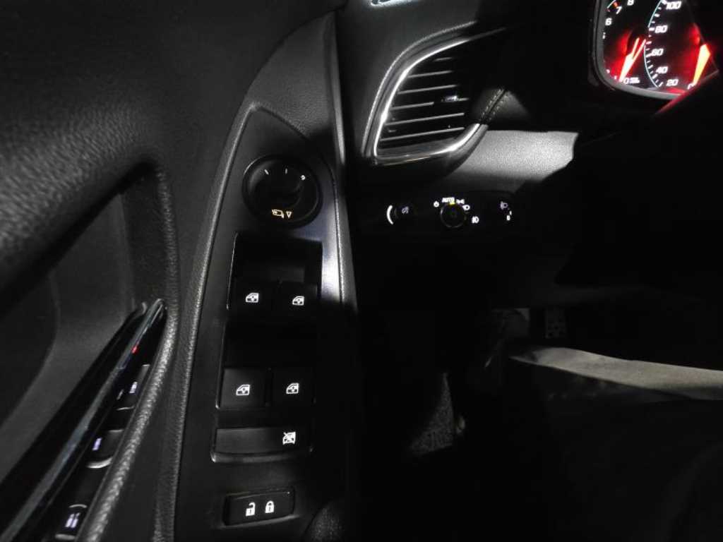 Chevrolet Trax 2019 Gris - Importación desde Corea - HF Imports Iquique - Foto 16
