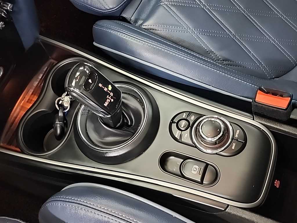 Mini Countryman - Vista 8