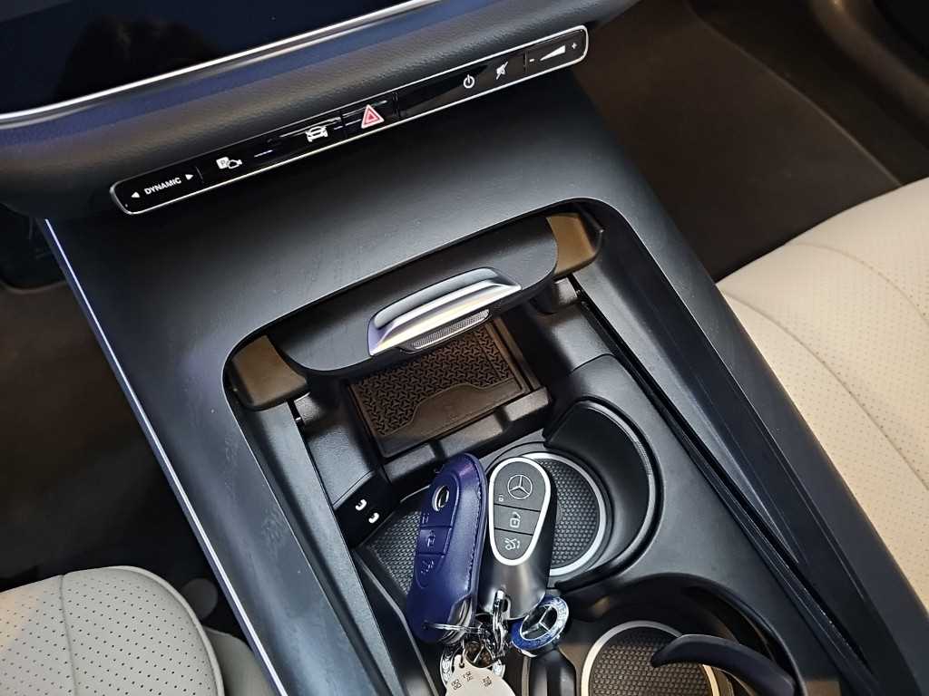 Mercedes Benz E class - Vista 10