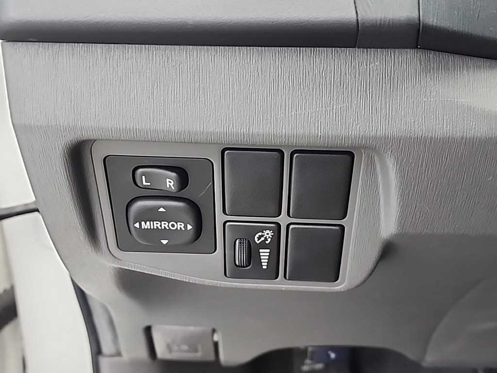 Toyota Prius 2011 Blanco - Importación desde Corea - HF Imports Iquique - Foto 14