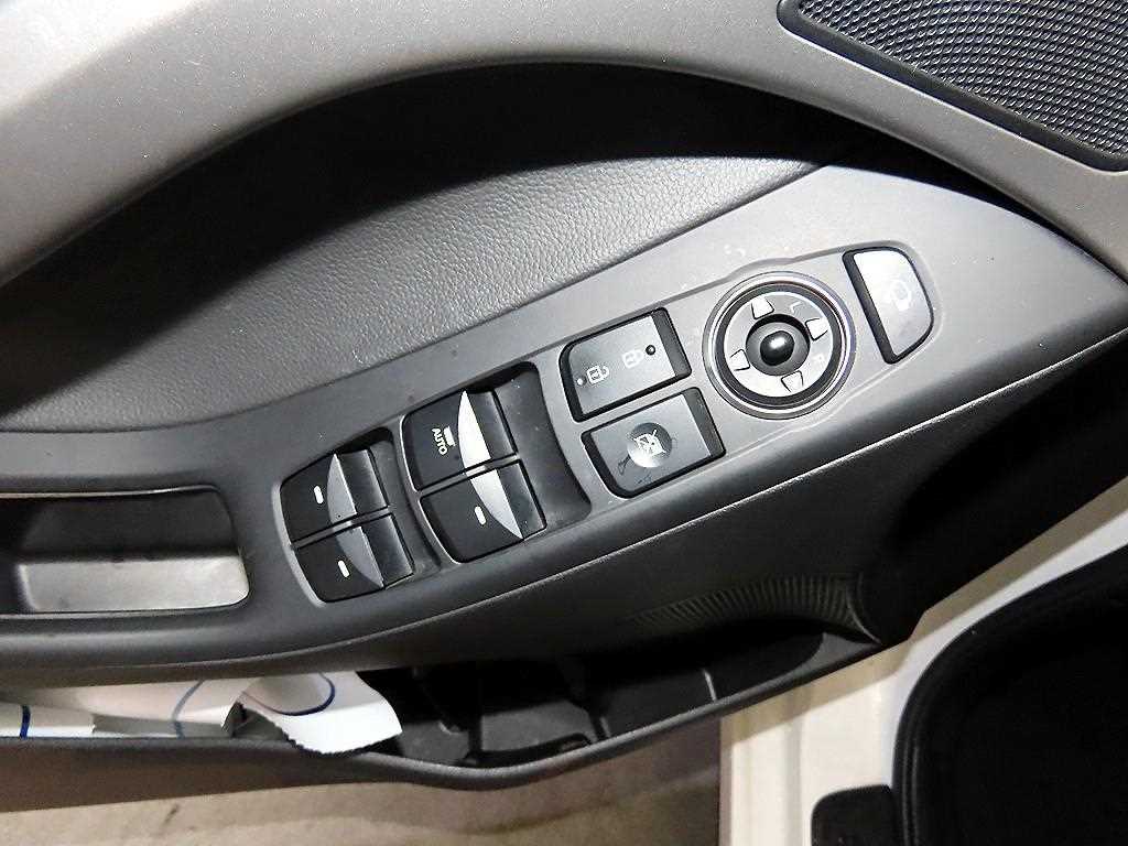 HYUNDAI Avante 2015 Blanco - Importación desde Corea - HF Imports Iquique - Foto 13