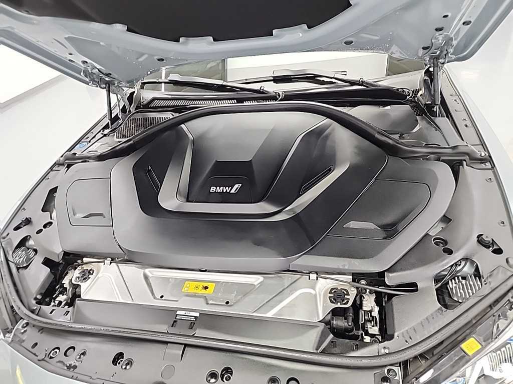BMW i4 - Vista 5